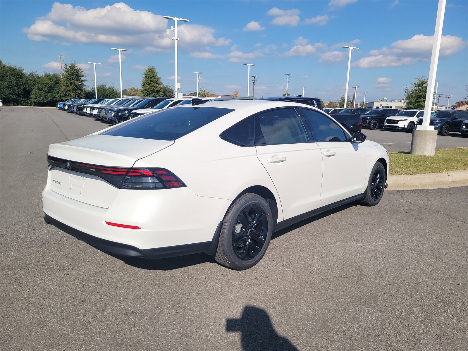 2025 Honda Accord SE photo 3