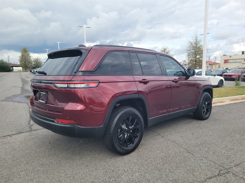 Used 2025 Jeep Grand Cherokee Altitude X SUV
