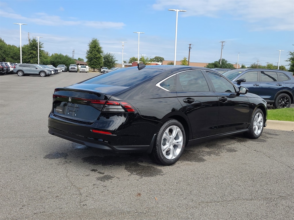 New 2025 Honda Accord LX Sedan