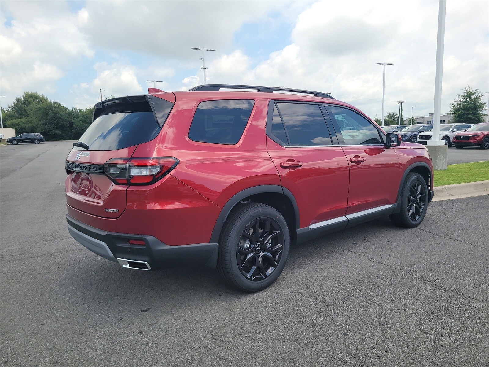 2025 Honda Pilot Touring photo 3