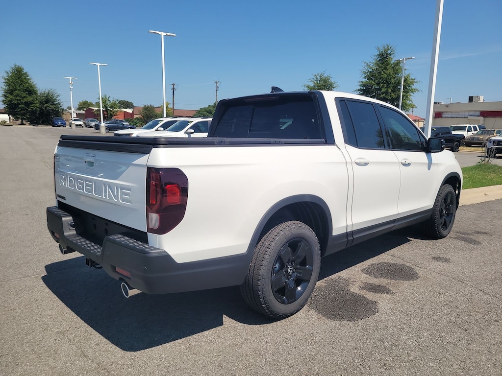 New 2026 Honda Ridgeline Black Edition Two-Tone Truck Crew Cab