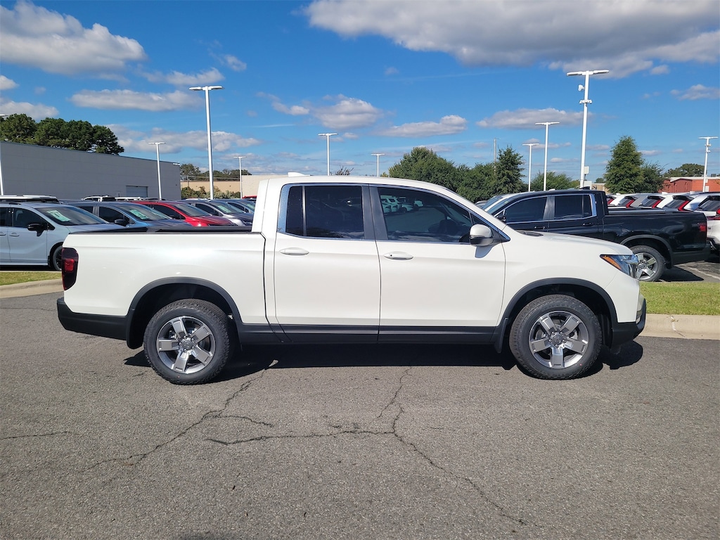 New 2026 Honda Ridgeline RTL Truck Crew Cab