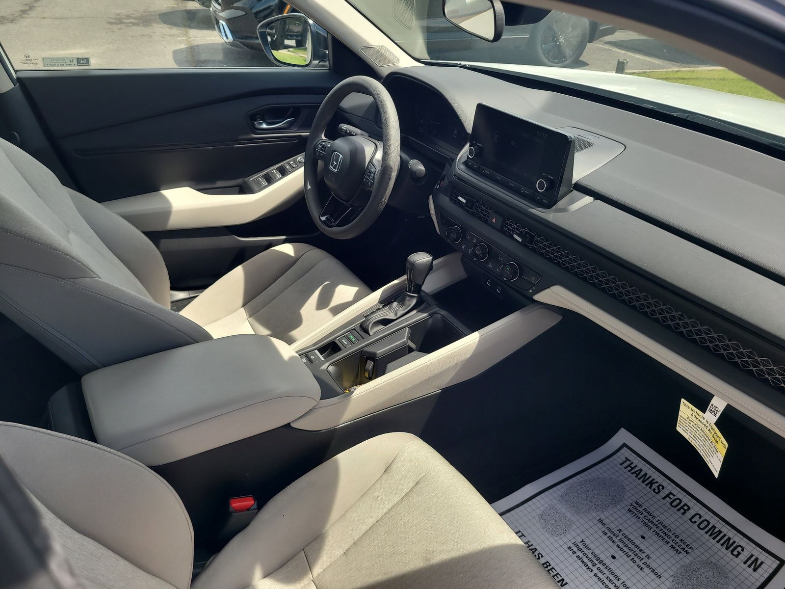 2025 Honda Accord SE - Photo 27