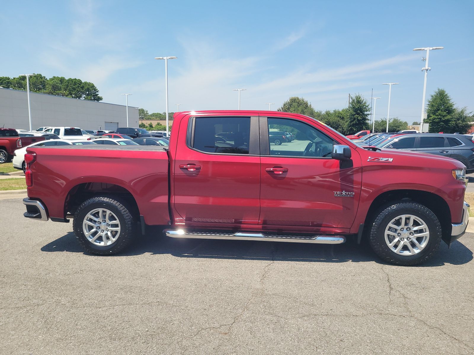 Used 2019 Chevrolet Silverado 1500 LT with VIN 1GCUYDED5KZ110618 for sale in Little Rock