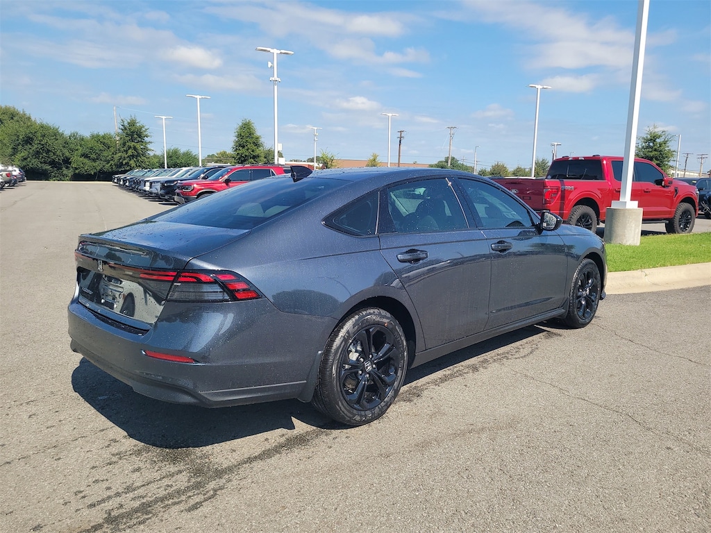New 2025 Honda Accord SE Sedan