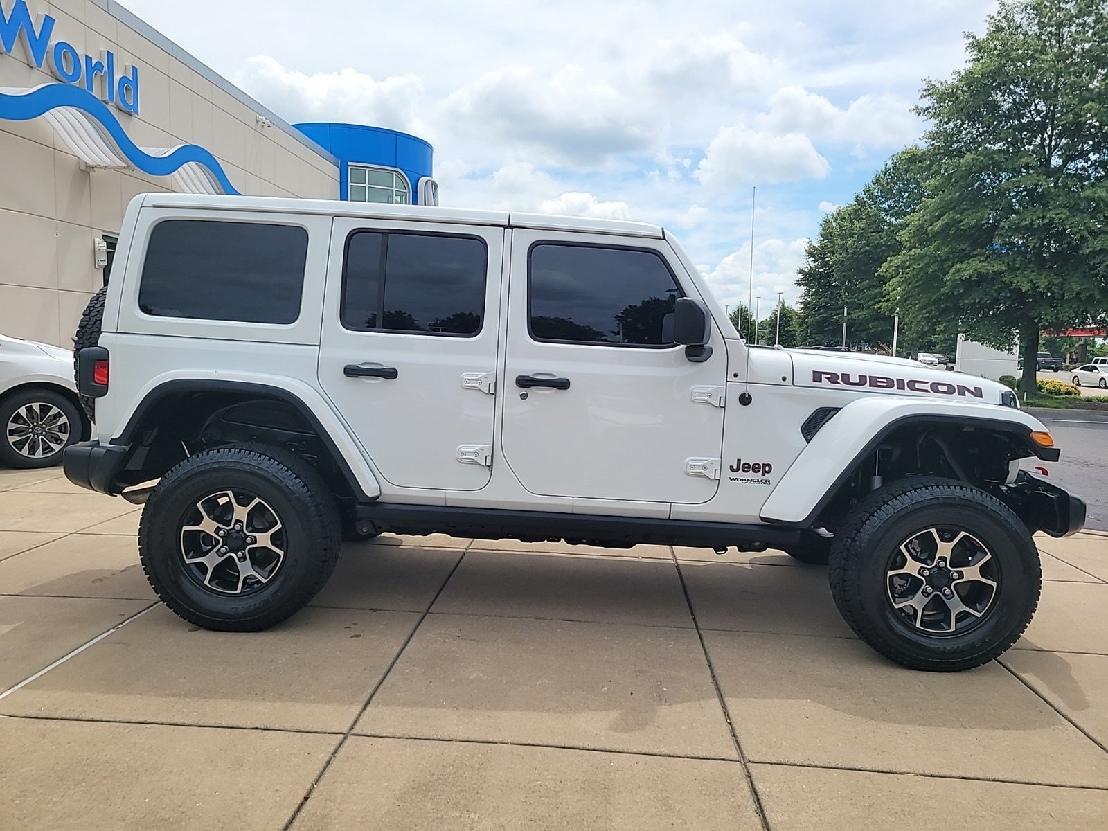 Used 2018 Jeep All-New Wrangler Unlimited Rubicon with VIN 1C4HJXFG7JW164695 for sale in Conway, AR