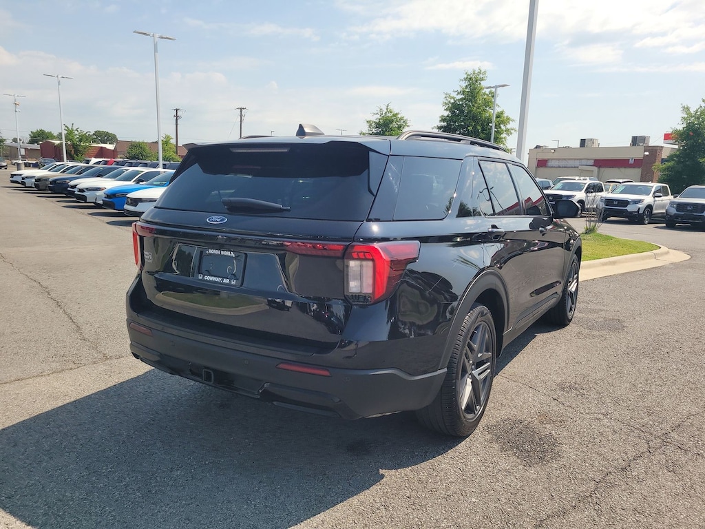 Used 2025 Ford Explorer ST-Line SUV