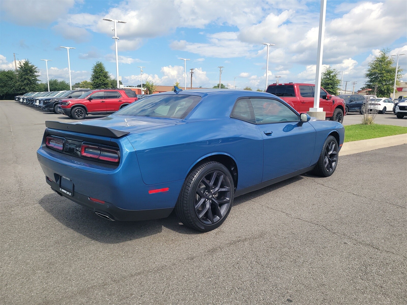 2023 Dodge Challenger SXT photo 3