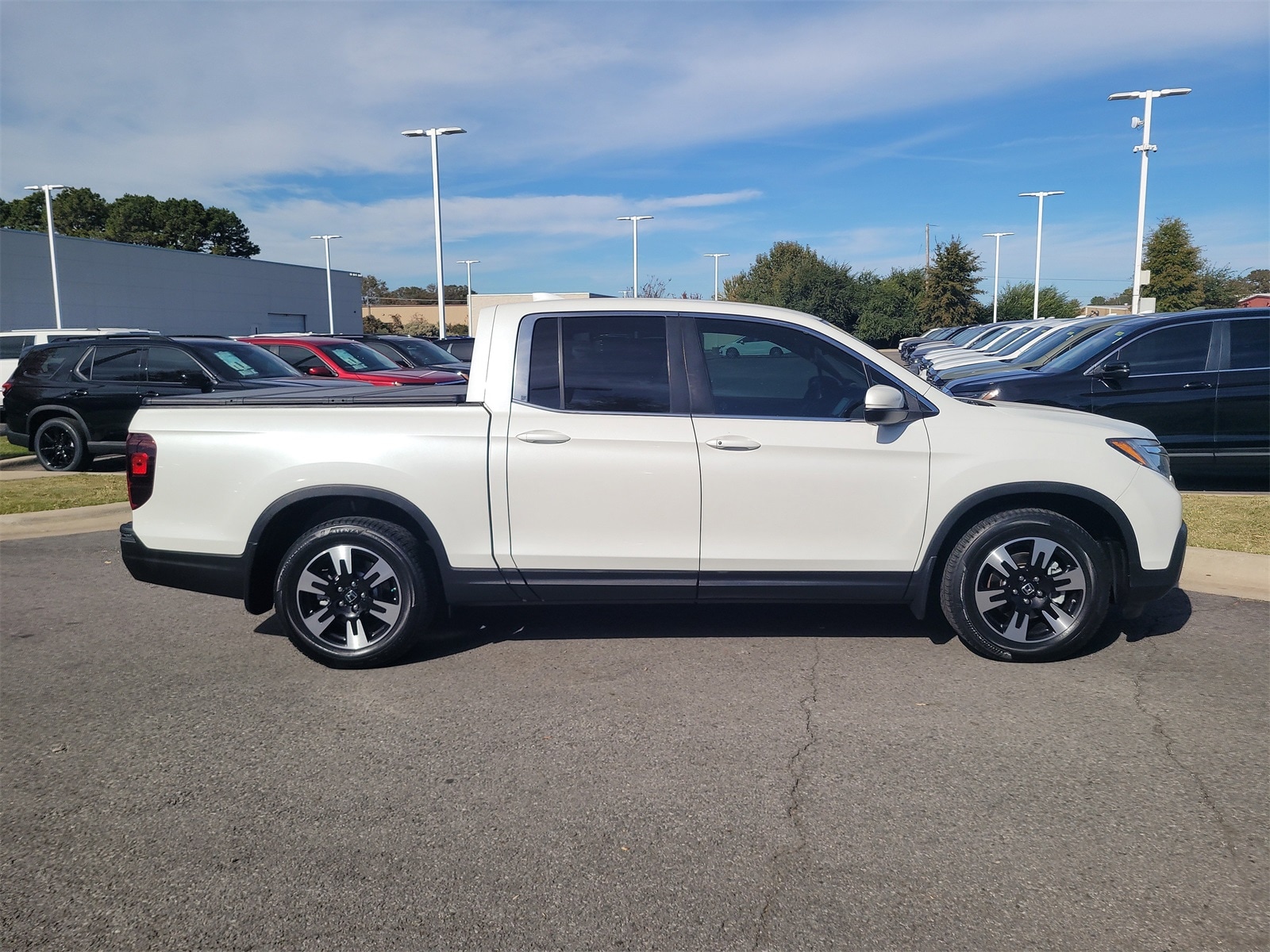 Used 2020 Honda Ridgeline RTL with VIN 5FPYK2F5XLB000371 for sale in Little Rock