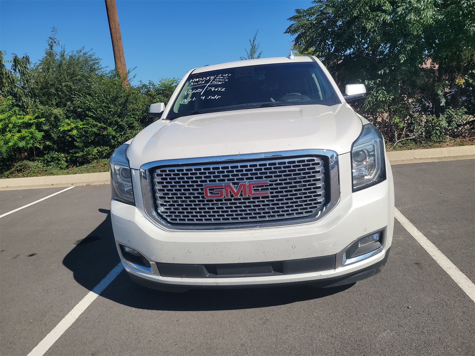 2017 Gmc Yukon Denali photo 2
