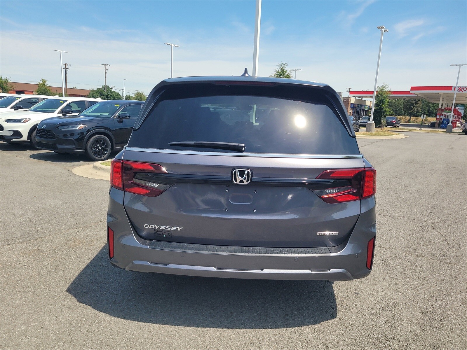 2026 Honda Odyssey Touring photo 4