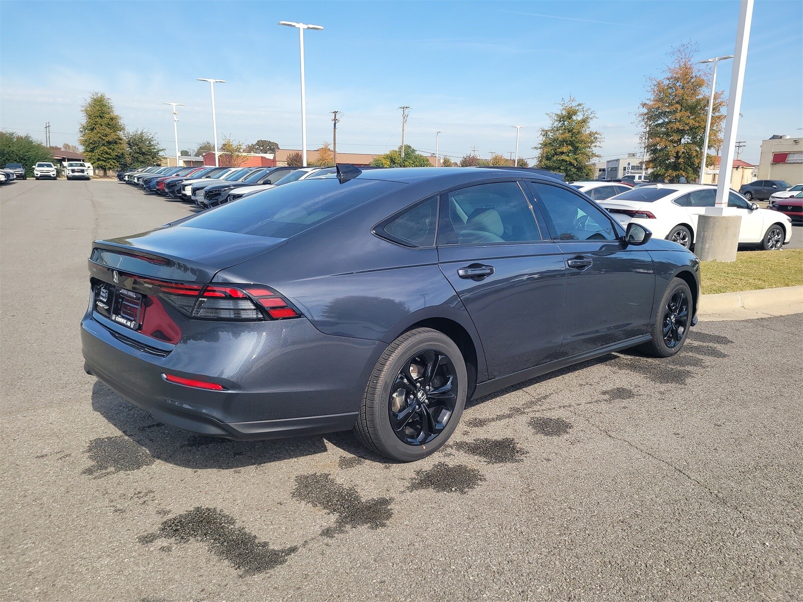 2025 Honda Accord SE photo 3