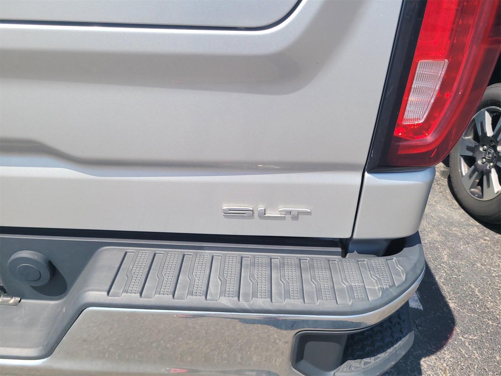 2022 Gmc Sierra 1500 Limited SLT photo 2