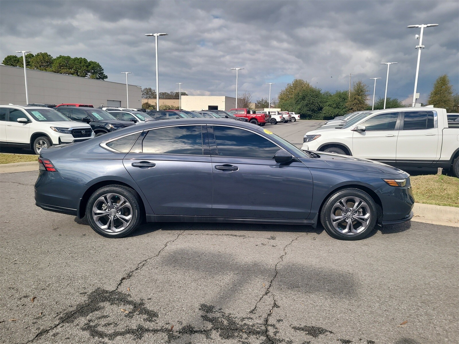 2023 Honda Accord EX photo 2