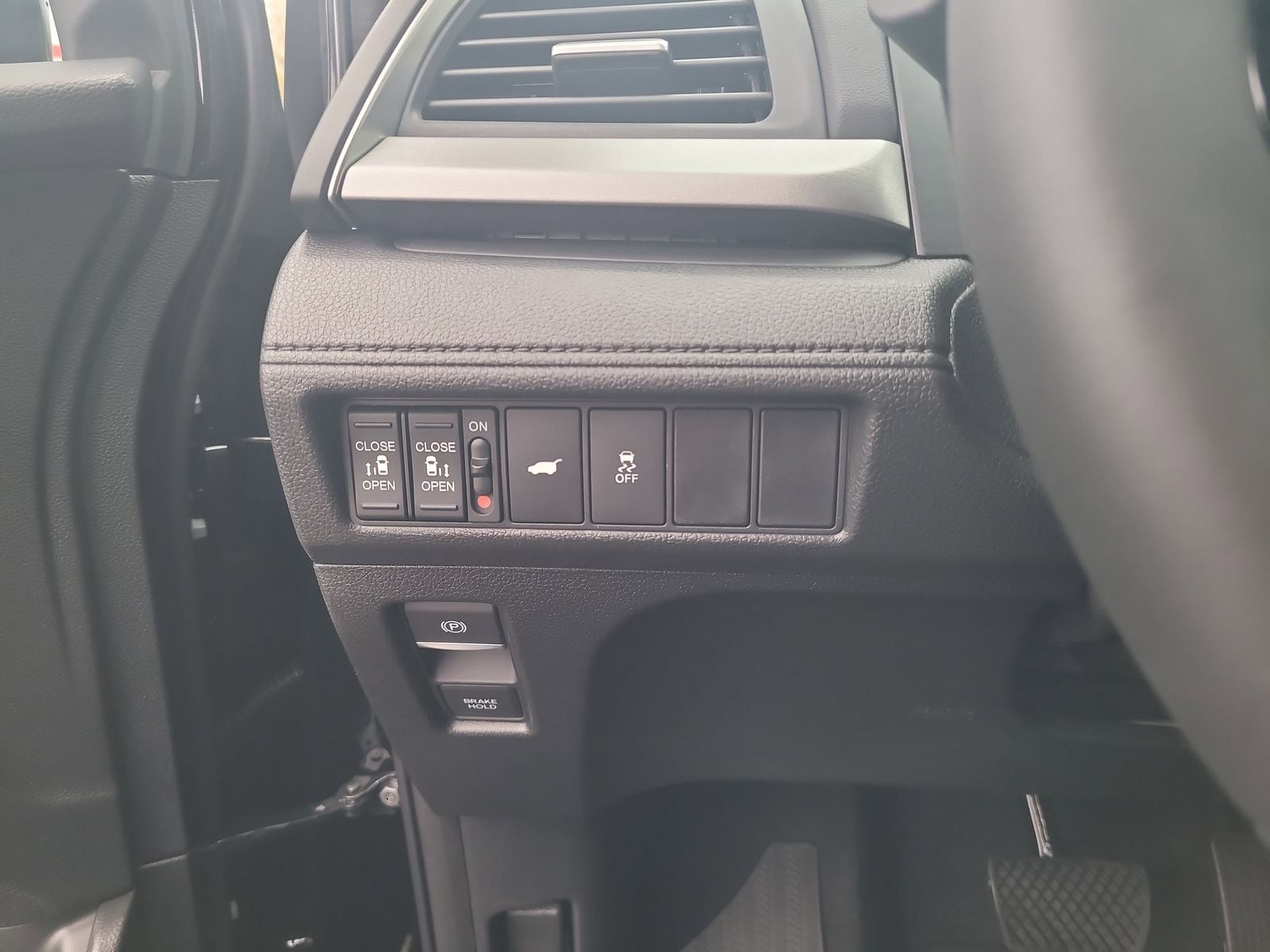2026 Honda Odyssey EX-L - Photo 15
