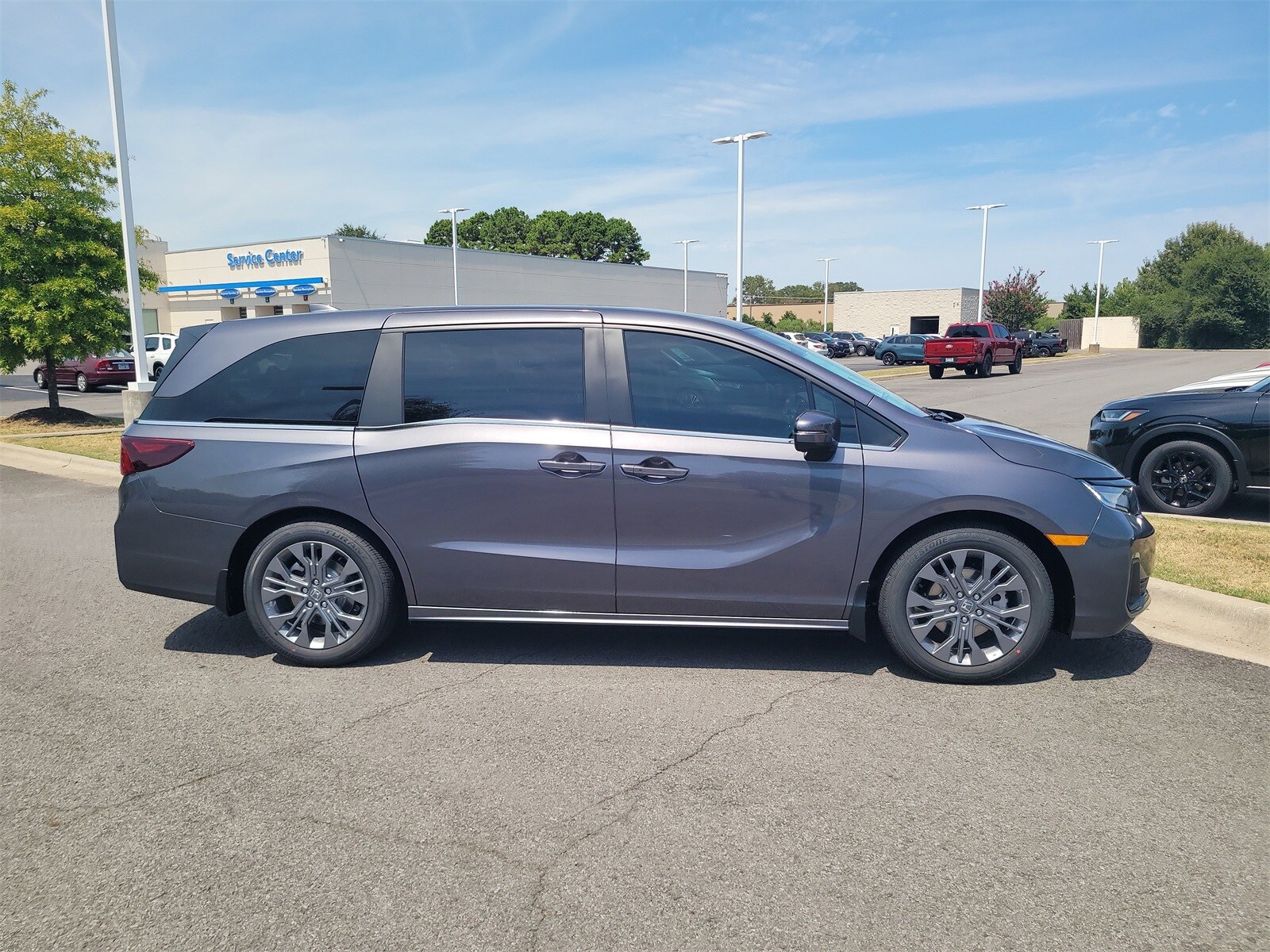 2026 Honda Odyssey Touring photo 2