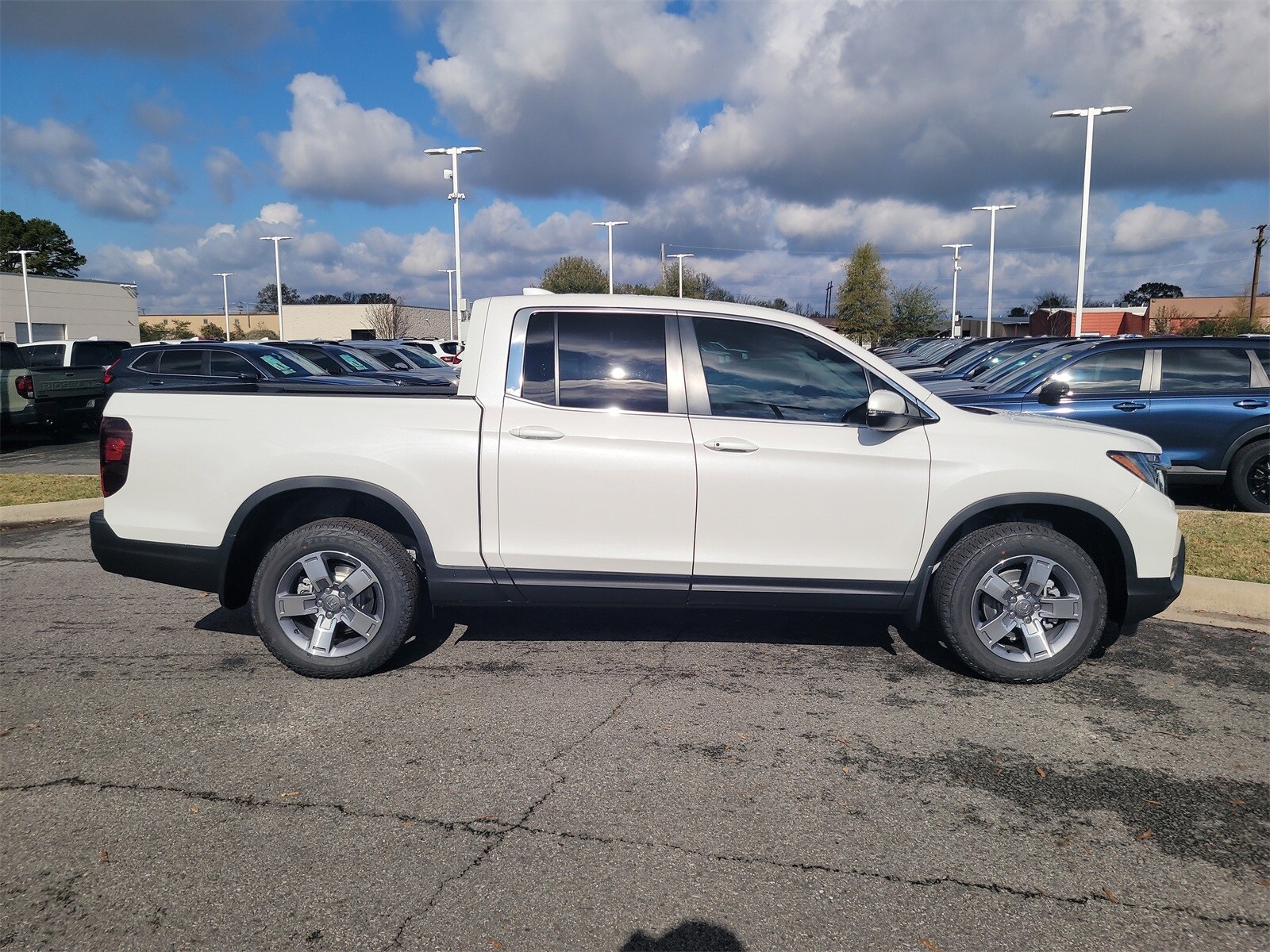 2026 Honda Ridgeline RTL photo 2