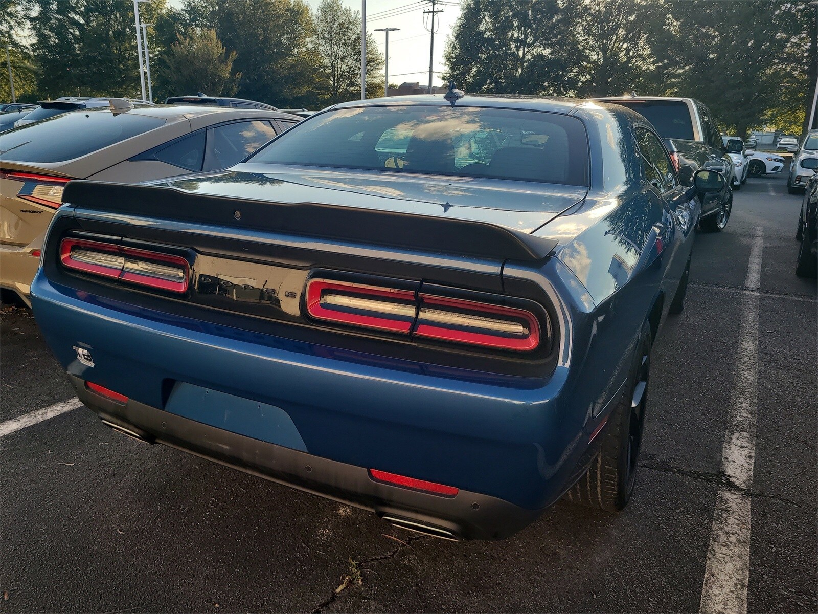 2023 Dodge Challenger SXT photo 4