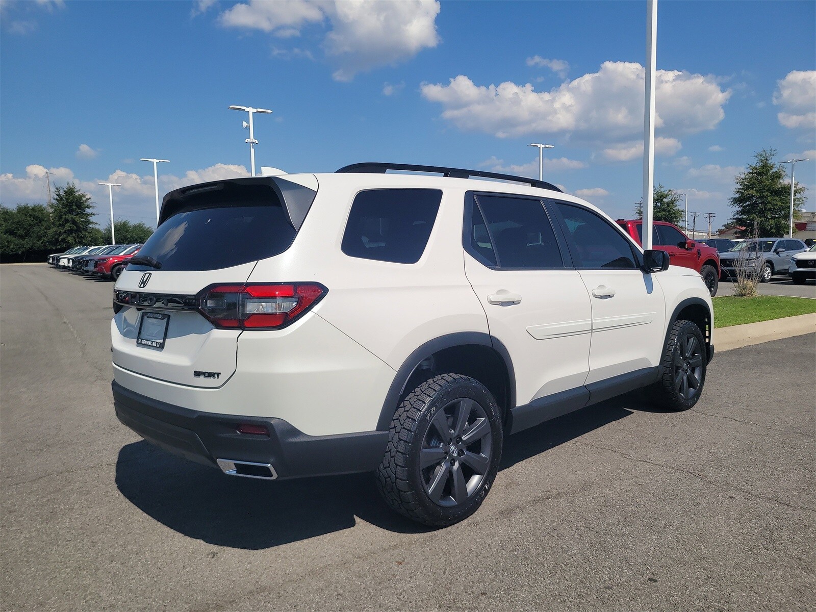 2024 Honda Pilot Sport photo 3