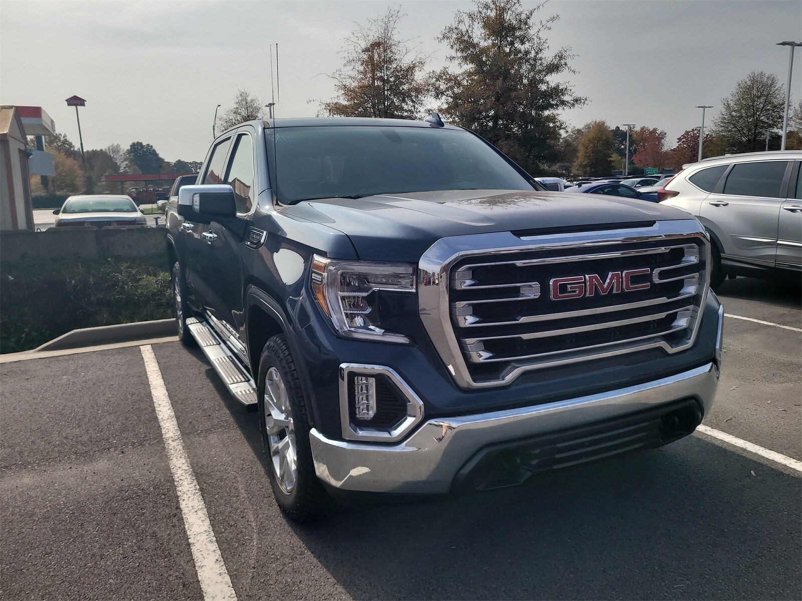 2019 Gmc Sierra 1500 SLT photo 3