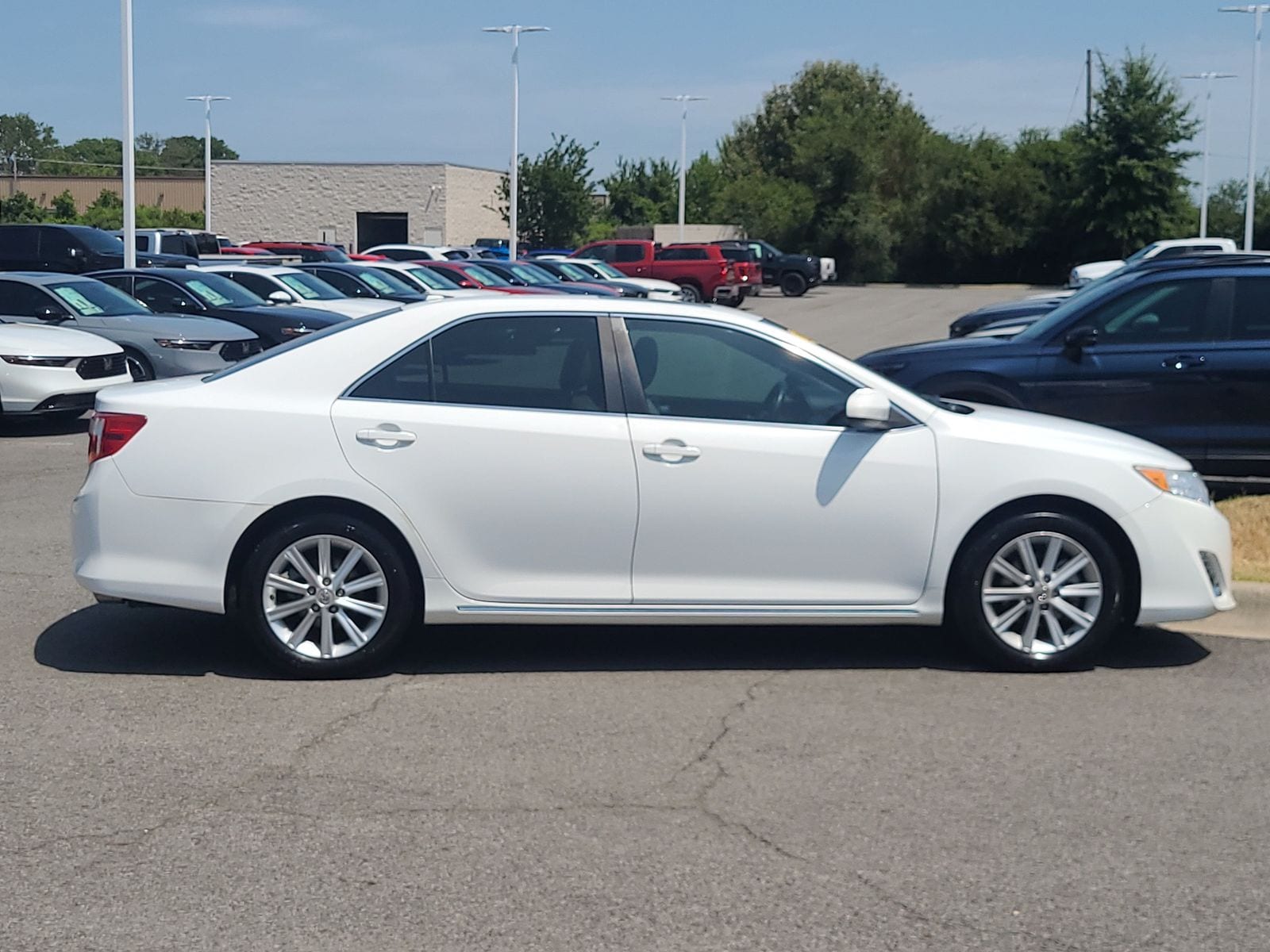 Used 2012 Toyota Camry XLE with VIN 4T4BF1FK7CR221938 for sale in Conway, AR