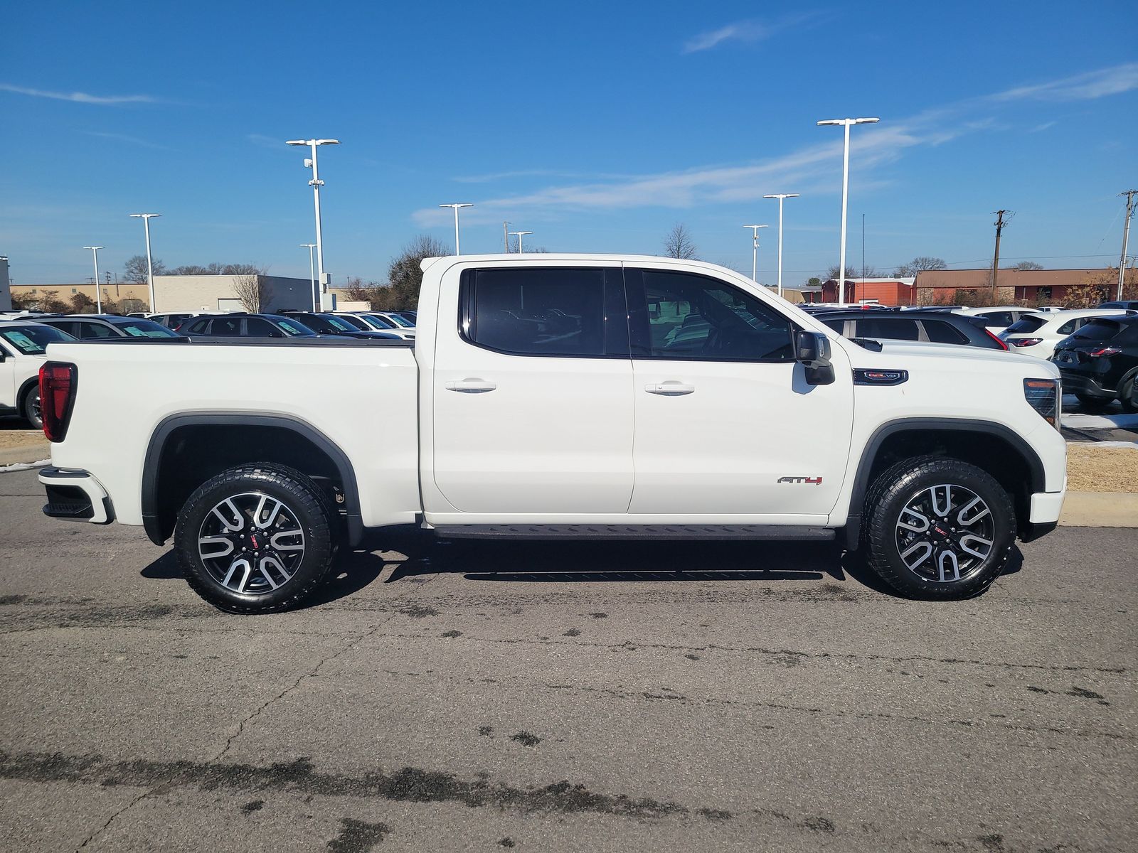 Used 2024 GMC Sierra 1500 AT4 with VIN 1GTUUEEL5RZ306755 for sale in Little Rock
