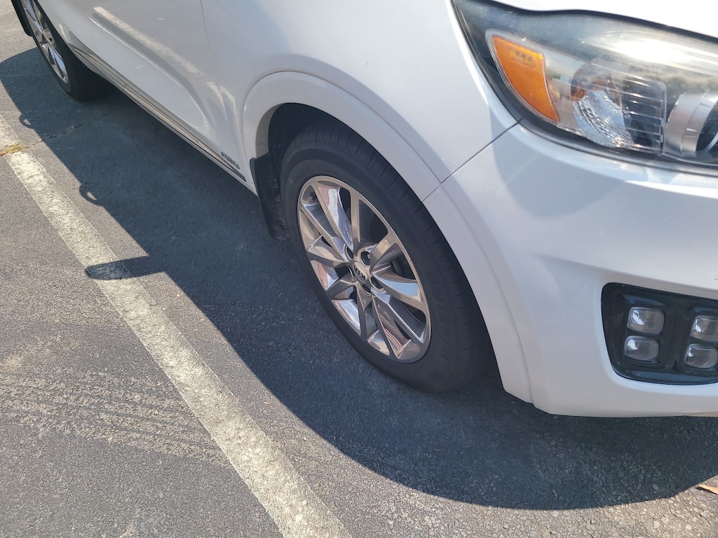Used 2017 Kia Sorento SX Limited SUV