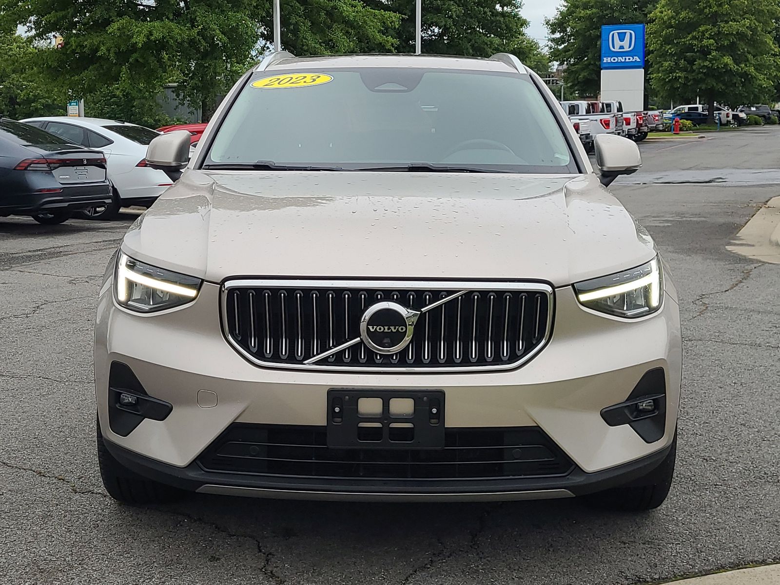 2023 Volvo XC40 Ultimate - Photo 8