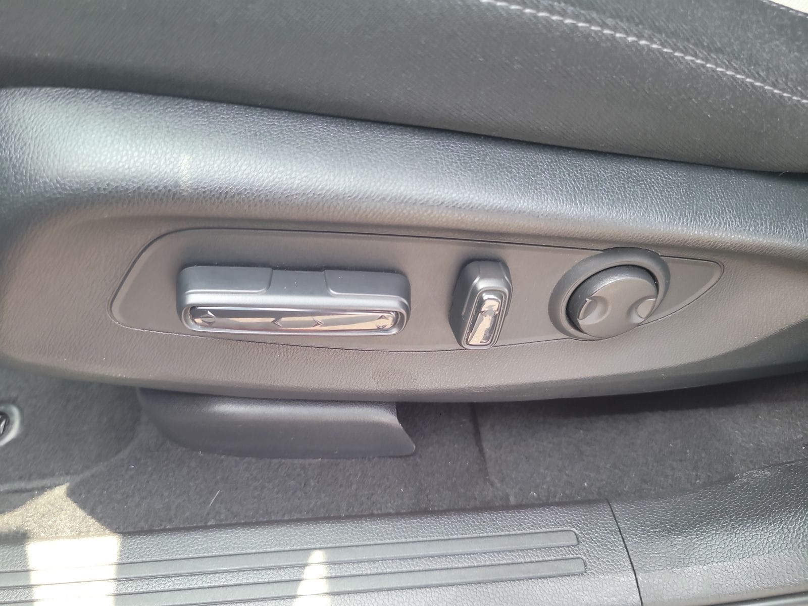2023 Honda CR-V EX - Photo 12