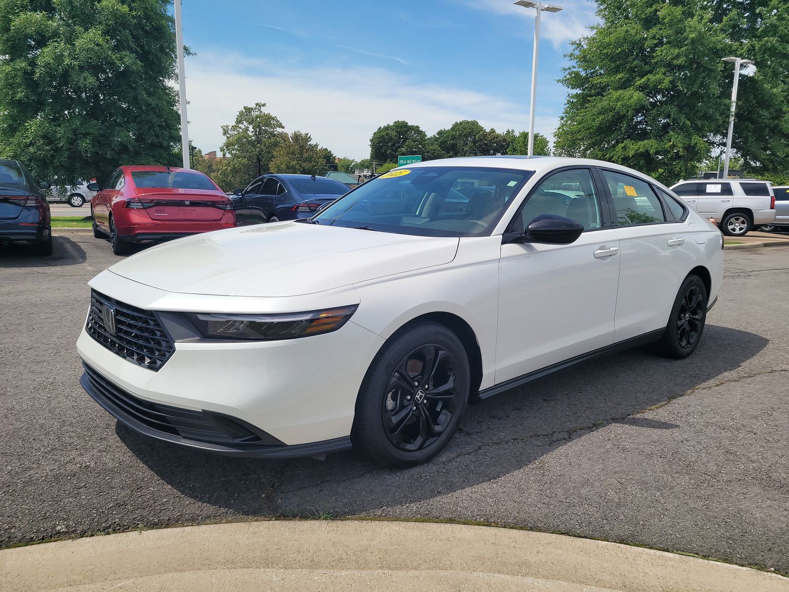 2025 Honda Accord SE - Photo 7