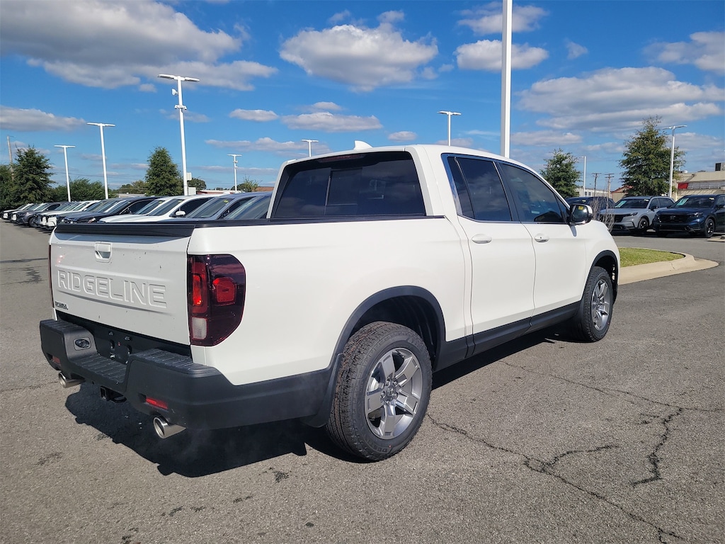 New 2026 Honda Ridgeline RTL Truck Crew Cab
