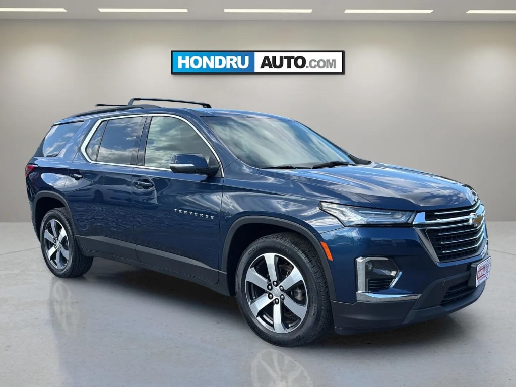 Used 2023 Chevrolet Traverse LT Leather SUV