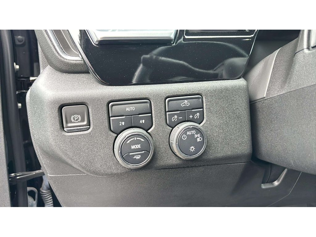 2023 Chevrolet Silverado 1500 LT - Photo 19