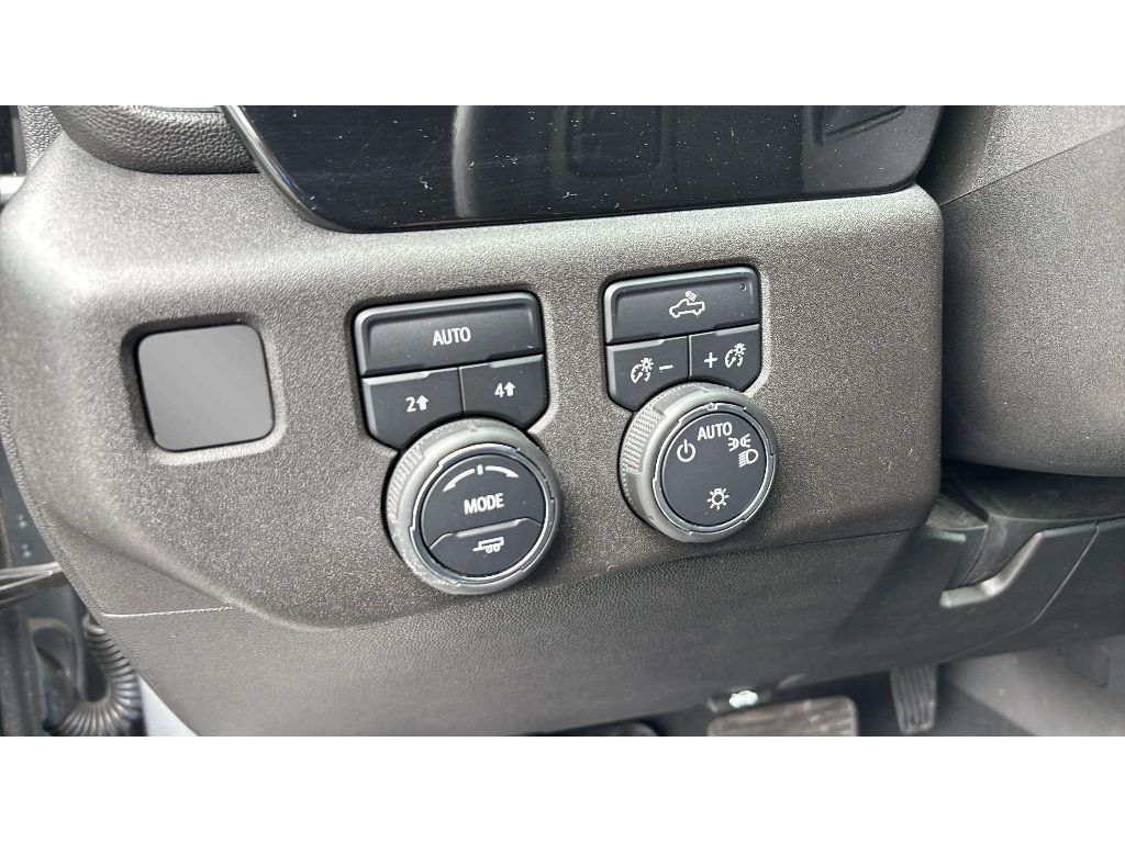 2023 Chevrolet Silverado 1500 LT - Photo 17