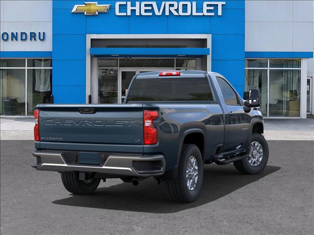 2025 Chevrolet Silverado 3500HD LT photo 4