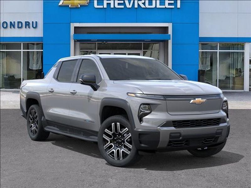 2026 Chevrolet Silverado EV LT - Photo 7