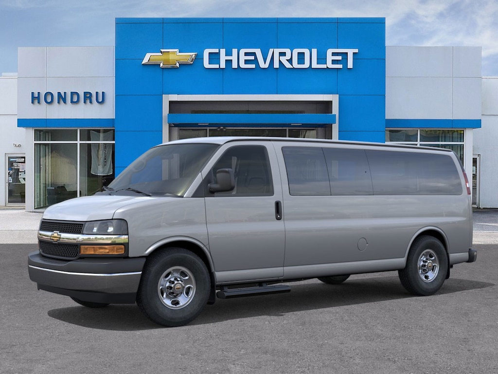 New 2026 Chevrolet Express Passenger 3500 1LT Van