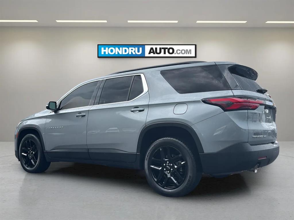 2023 Chevrolet Traverse Cloth photo 2