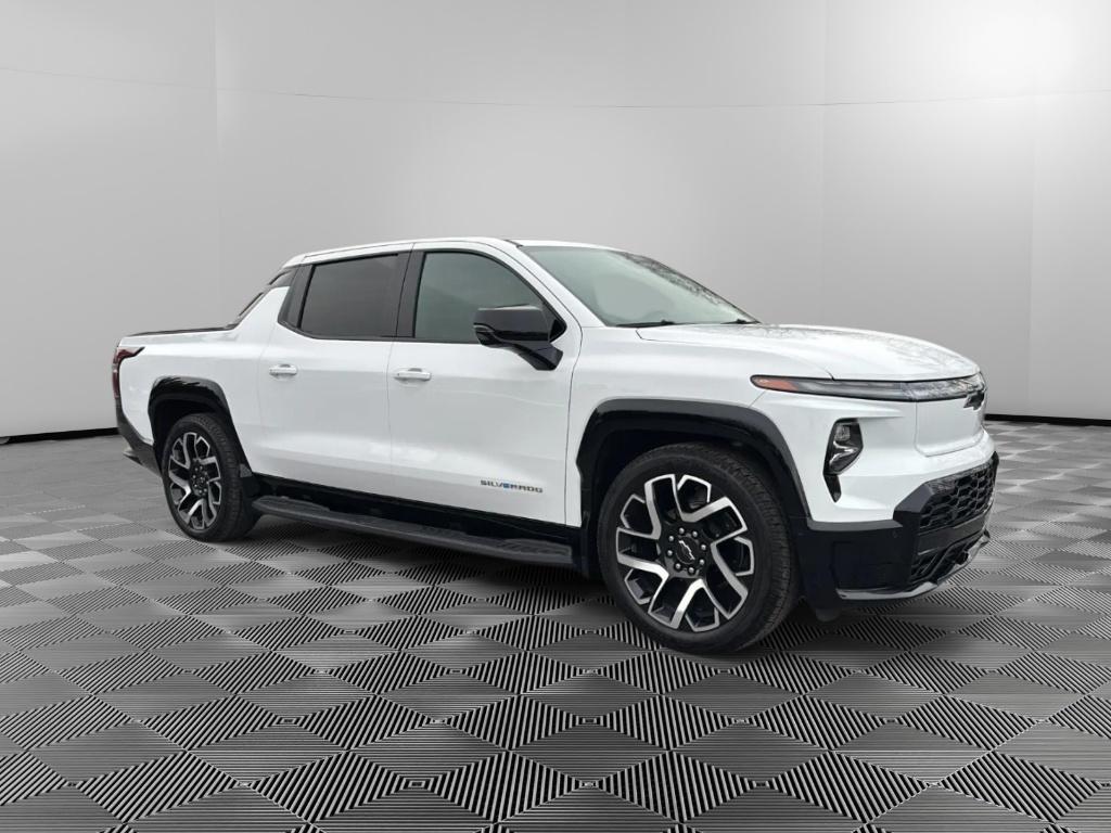 Used 2024 Chevrolet Silverado EV RST with VIN 1GC40ZEL8RU304515 for sale in Manheim, PA