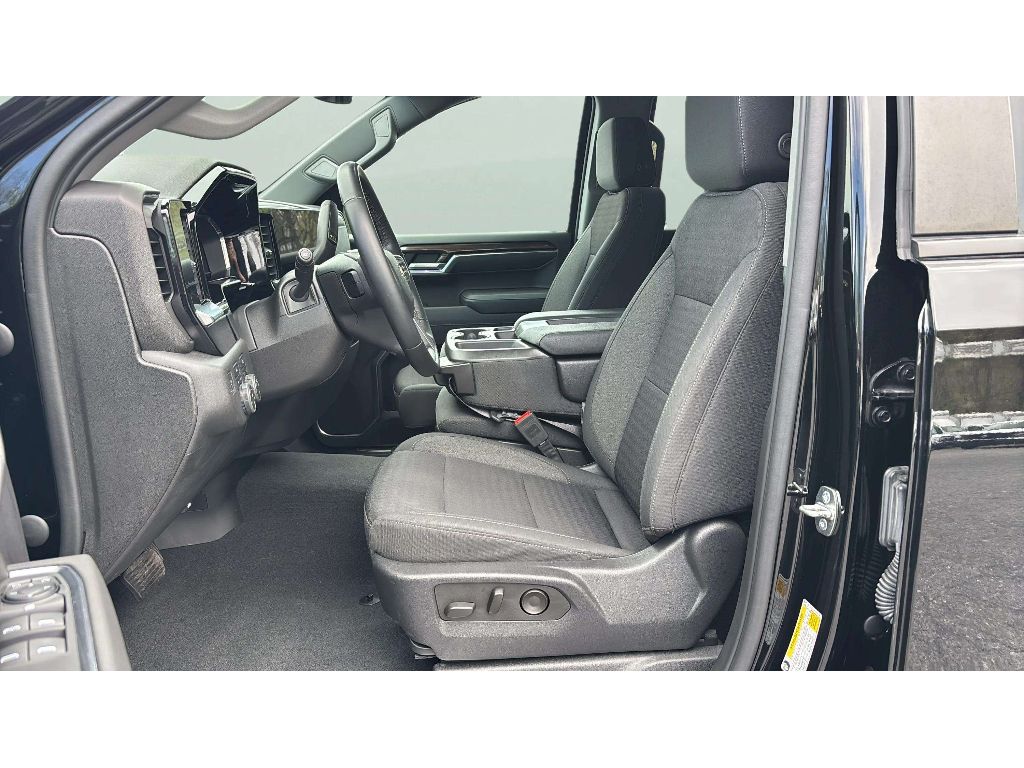 2023 Chevrolet Silverado 1500 LT - Photo 10