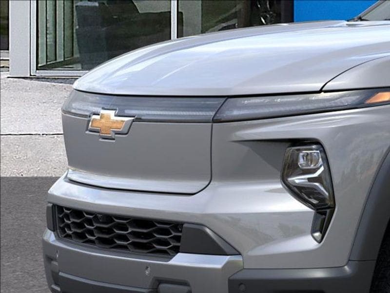 2026 Chevrolet Silverado EV LT - Photo 13