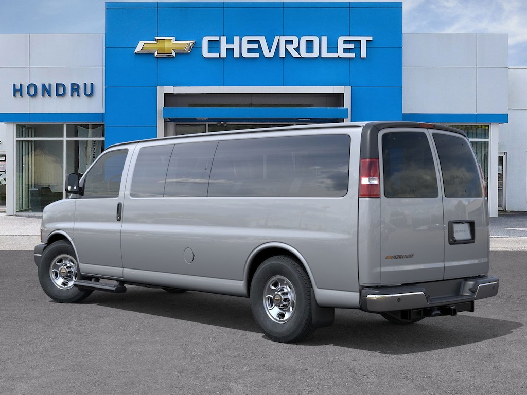 New 2026 Chevrolet Express Passenger 3500 1LT Van