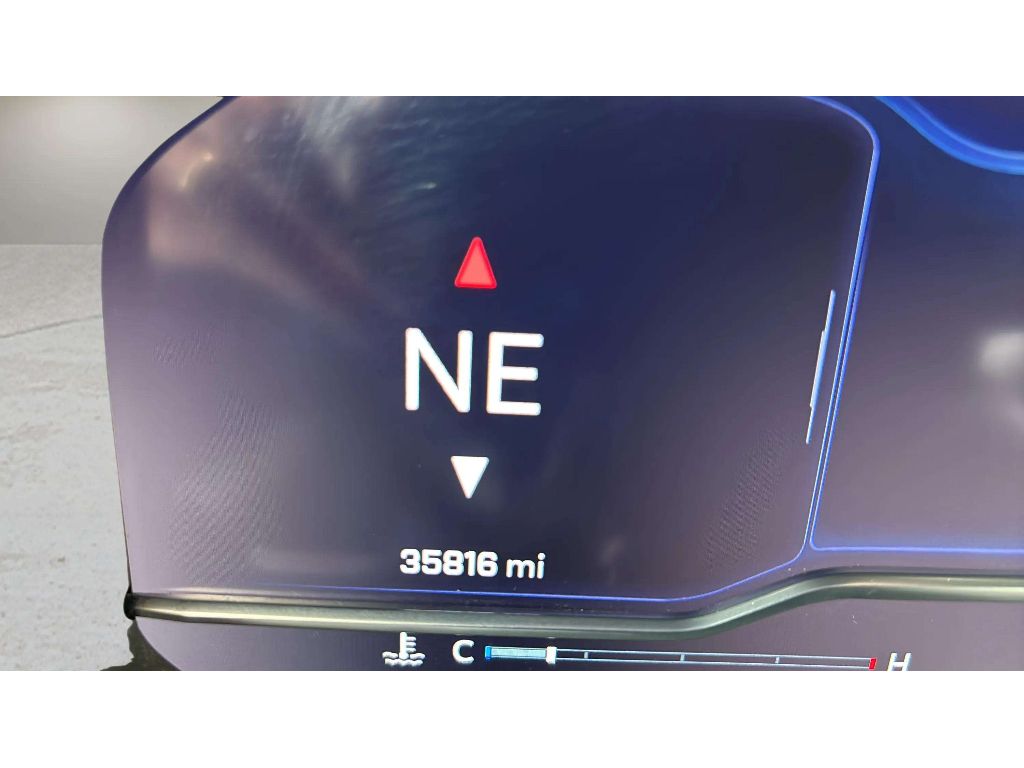 2023 Chevrolet Silverado 1500 LT - Photo 19