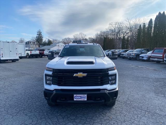 2025 Chevrolet Silverado 3500HD photo 3