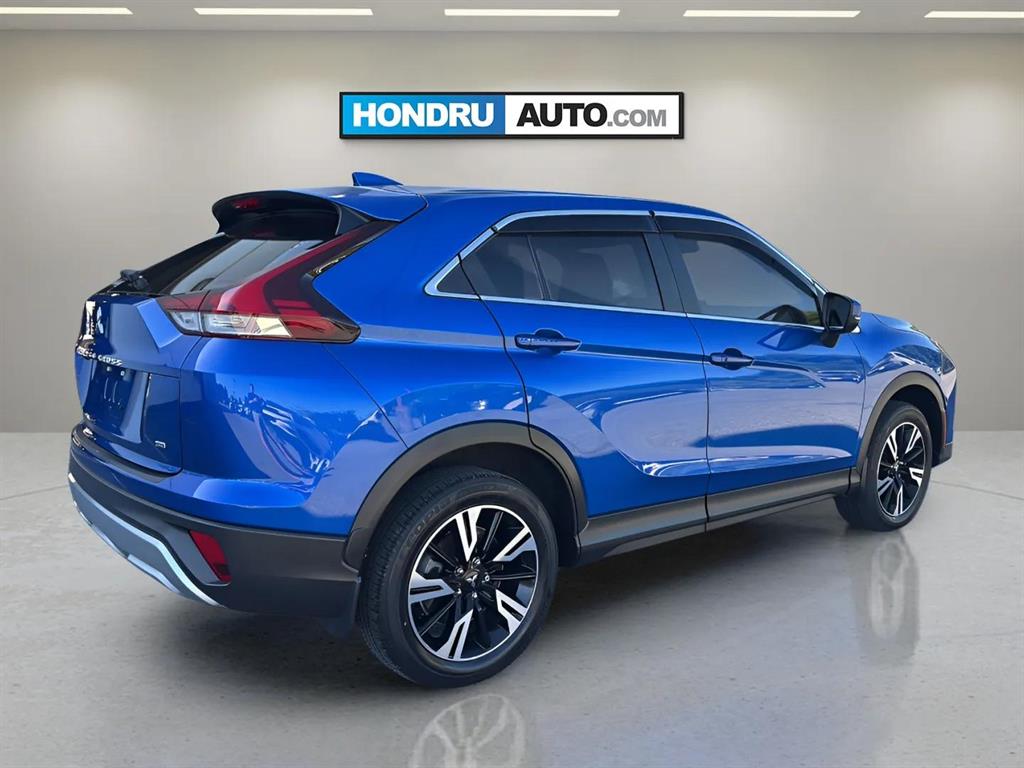 2023 Mitsubishi Eclipse Cross SE photo 3