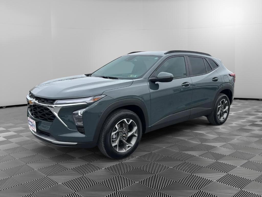 2025 Chevrolet Trax LT's photo