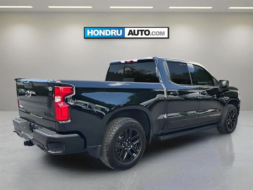 2024 Chevrolet Silverado 1500 High Country photo 3