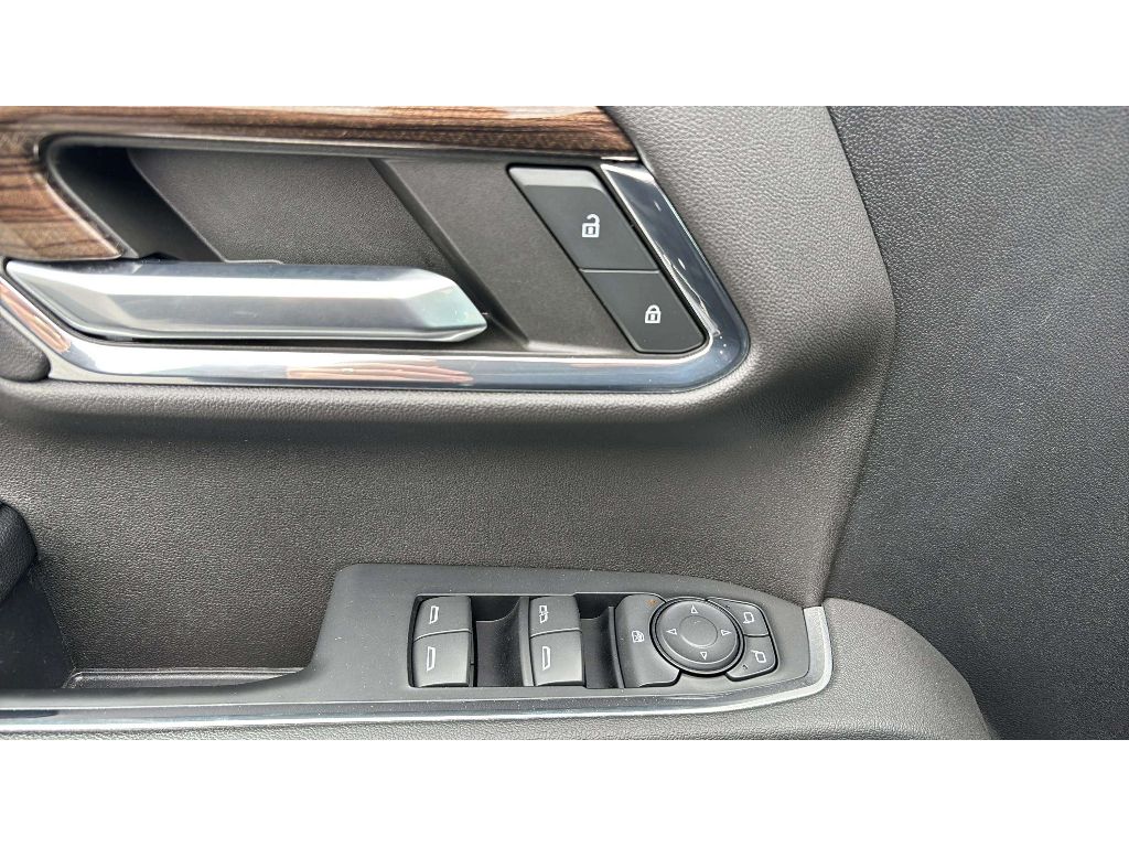 2023 Chevrolet Silverado 1500 LT - Photo 18