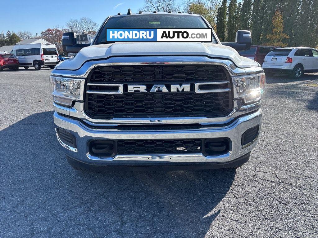 2024 Ram 3500 Tradesman photo 2
