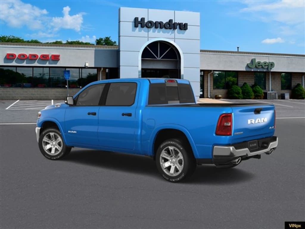 New 2025 Ram 1500 BIG HORN CREW CAB 4X4 5'7 BOX Pickup